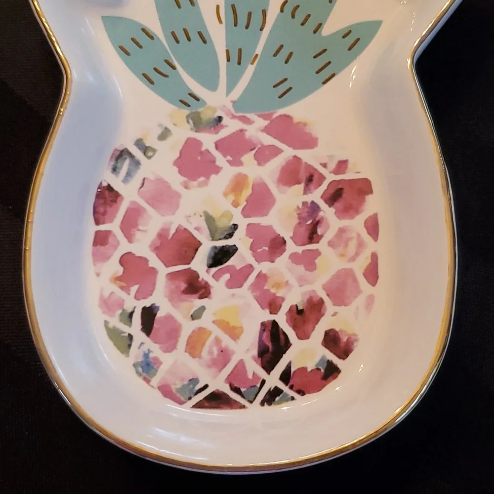 10 Strawberry Street Pineapple Trinket Tray